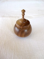 La petite boite en bois en Noyer