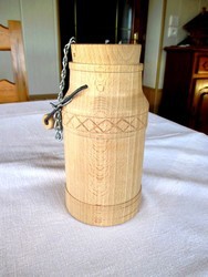 Pot à lait en bois d'hêtre